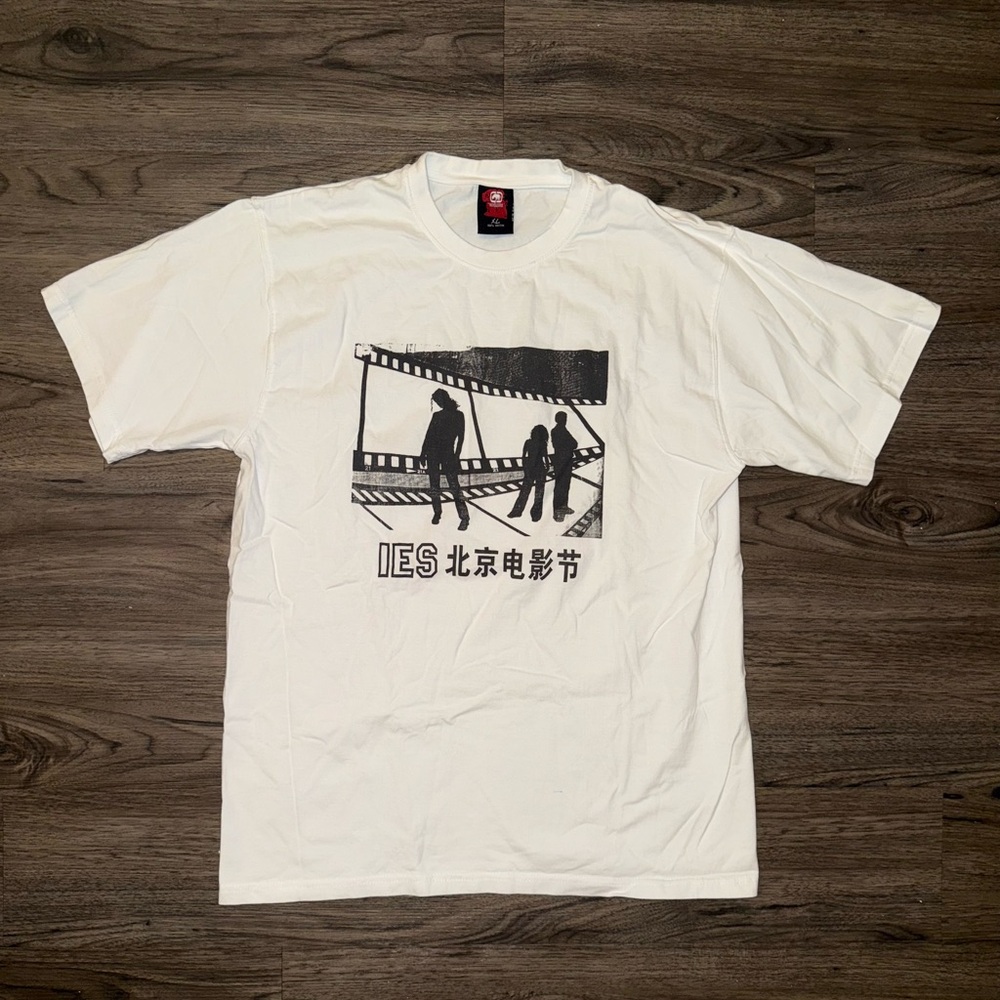 Vintage Y2K Ecko Unltd White Graphic T Shirt Size XL Fits Like A Medium